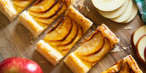 Mott’s Applesauce Puff Pastry Tarts